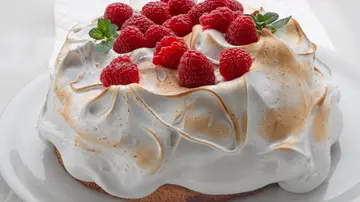 Tarta Alaska de turrón